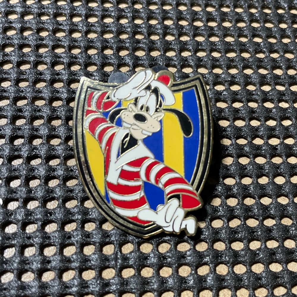 Disney Goofy Pin with Red, Yellow, and Blue